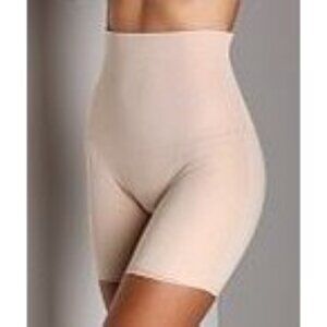Yummie Tummie Shortie Bottom Slimming Shorts in Nude - Sz S - NWT
